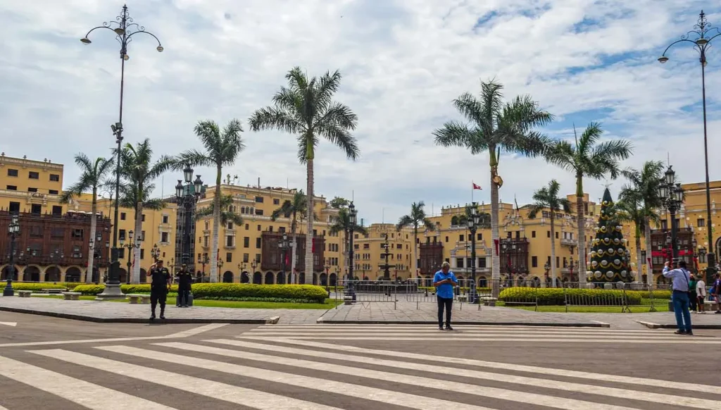 nombre del año 2025 en peru