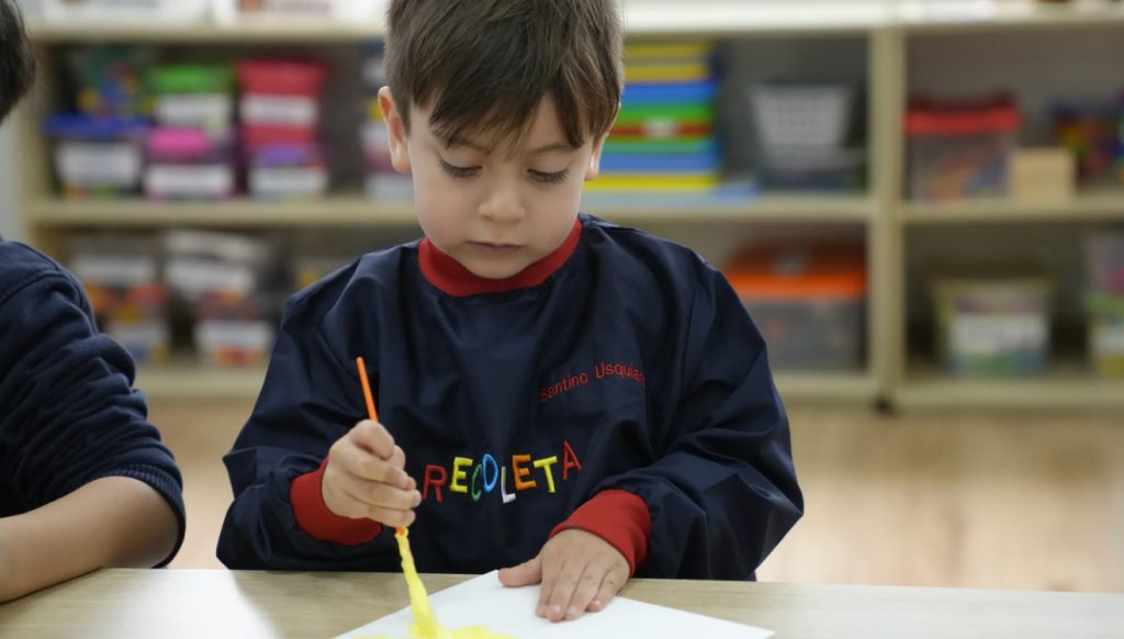 Estudiantes de primaria aprenden de actividades pastorales y de reflexión en el colegio católico en Lima Sagrados Corazones Recoleta.