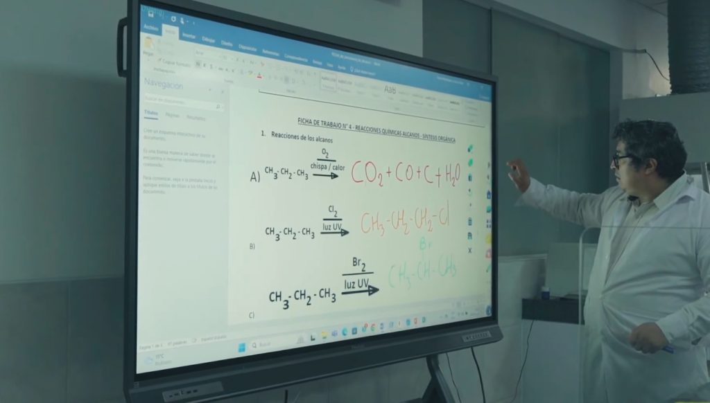 chromebooks y pantallas inteligentes